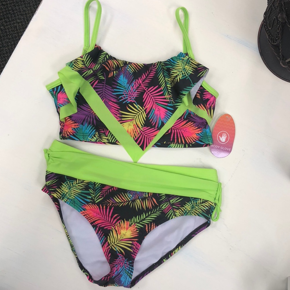 🐸Girls 2 piece Body Glove Swimsuit🐸